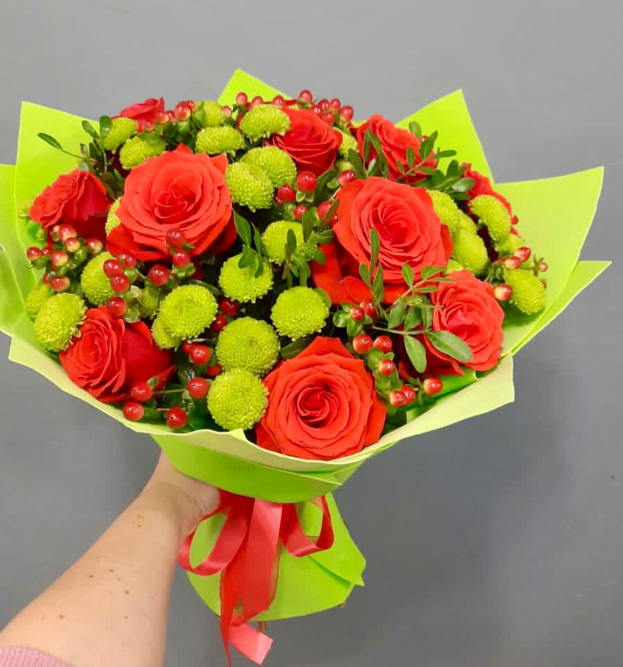 Букет цветов из: Хризантемы и Розы в Чистеньком