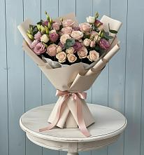 Букет цветов из:  Розы и Лизиантусы в Чистеньком