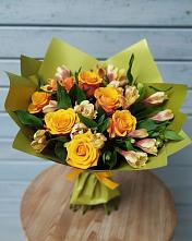 Букет цветов из:  Альстромерии и Розы в Чистеньком