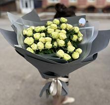 Букет Белые кустовые розы Солинеро в Чистеньком