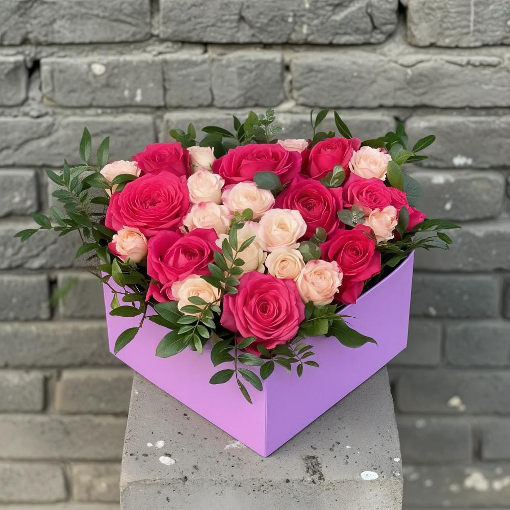 Цветочная композиция из Розы в коробке в Чистеньком