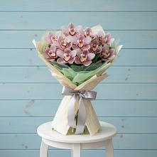 Букет цветов из:  Орхидеи и Розы в Чистеньком