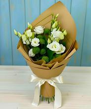 Букет цветов из:  Хризантемы и Лизиантусы #REPLACE_PRED# Чистеньком