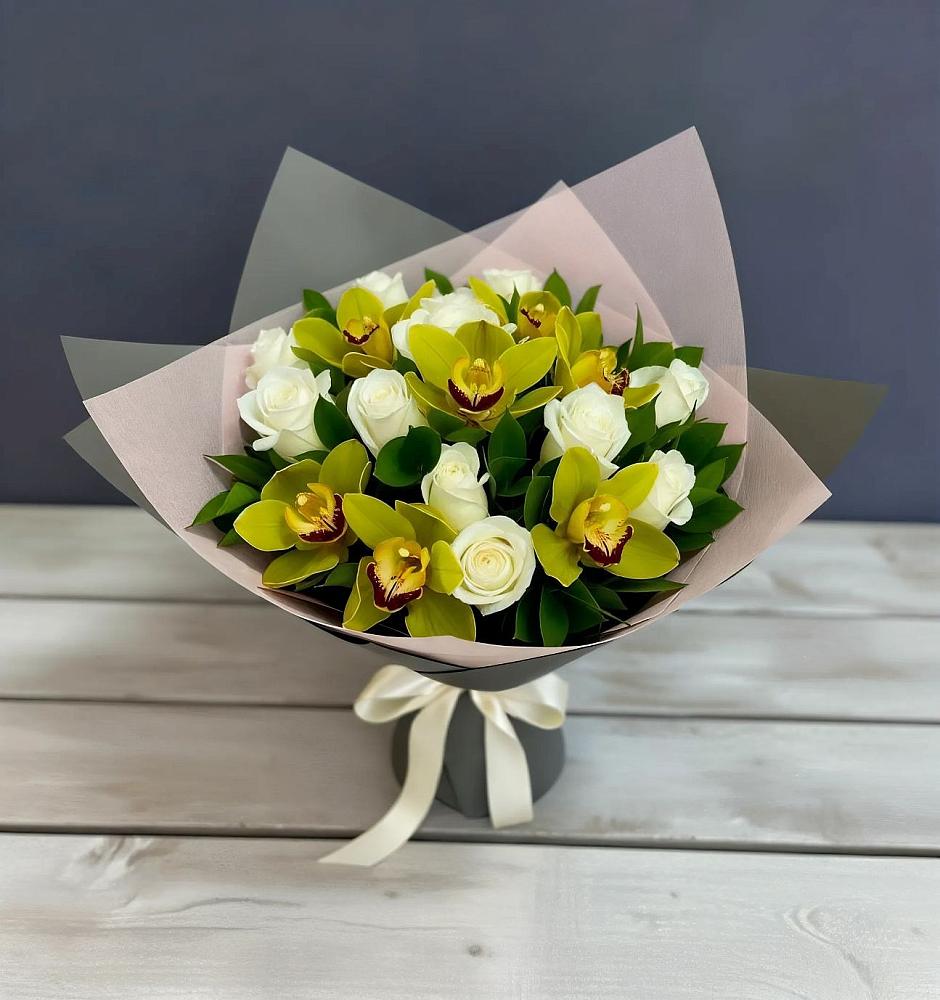 Букет цветов из: Орхидеи и Розы в Чистеньком