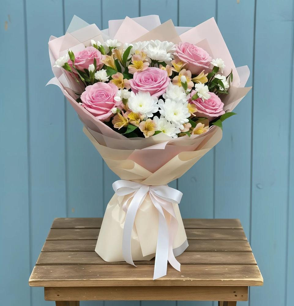 Букет цветов из: Гвоздики, Орхидеи и Розы в Чистеньком