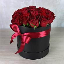Цветочная композиция из Розы в шляпной коробке в Чистеньком