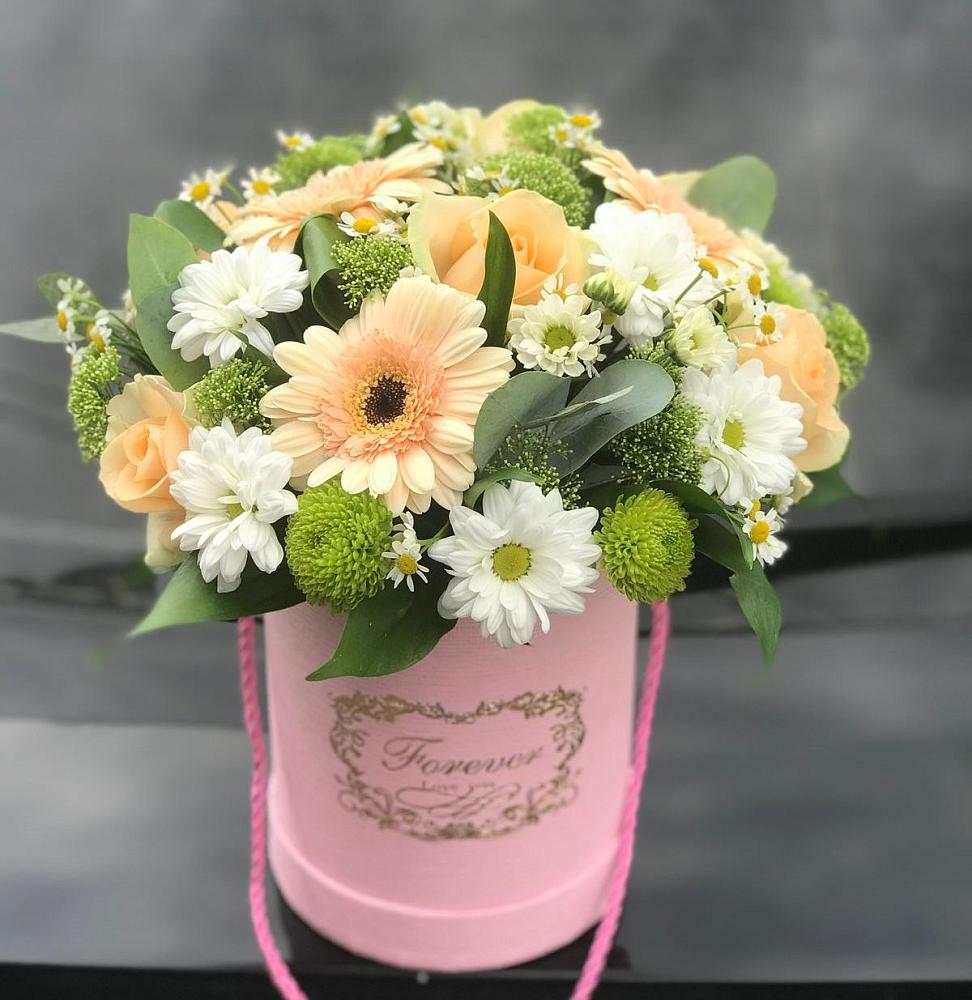 Цветочная композиция из Розы, Герберы и Хризантемы в шляпной коробке в Чистеньком