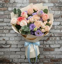 Букет цветов из:  Розы, Лизиантусы и Гвоздики в Чистеньком