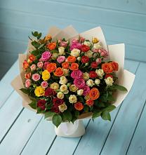 Букет Микс из разноцветных кустовых роз в Чистеньком